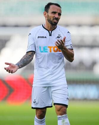 August 5th 2017, Liberty Stadium, Swansea, Wales; Pre Season Football Friendly; Swansea City versus Sampdoria; Leon Britton of Swansea City in action during the match xPaulxJenkinsx  ActionPlus11911851