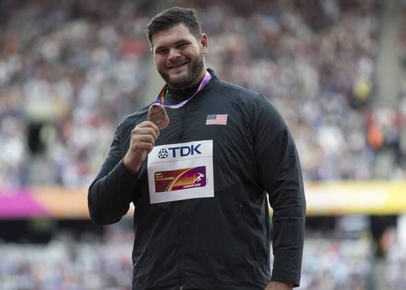 Athletics - 2017 IAAF London World Athletics Championships - Day Three, Evening Session Discus Medal Ceremony Mason Finlay (United States) with his Bronze medal at the London Stadium COLORSPORT DANIEL BEARHAM  csp_WrlAth_d3PM