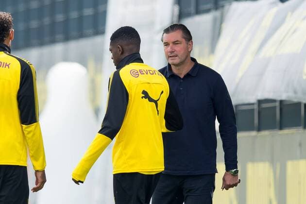 Dortmund, Germany, 2017-08-09, Training BV Borussia Dortmund, BVB, Ousmane Dembele (BVB) und Sportdirektor Michael Zorc (BVB) ( DeFodi001