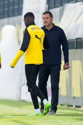 Dortmund, Germany, 2017-08-09, Training BV Borussia Dortmund, BVB, Ousmane Dembele (BVB) und Sportdirektor Michael Zorc (BVB) ( DeFodi001