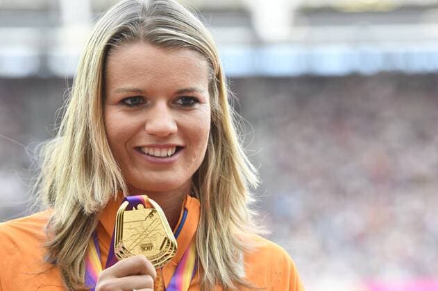 12-08-2017 ATLETIEK: IAAF WORLD CHAMPIONSHIPS LONDON 2017: LONDEN huldiging 200 meter Dafne Schippers (NED) Foto: SCS Soenar Chamid xVIxVIxImagesx xSoenarxChamidxsportfotografiexIVx 8458888