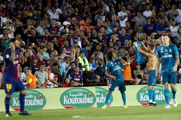 Real Madrid s Portuguese striker Cristiano Ronaldo (2R) jubilates a goal during the UEFA Super Cup first leg match between FC Barcelona Barca and Real Madrid at the Camp Nou stadium in Barcelona, Catalonia, Spain, 13 August 2017. BARCELONA VS. REAL MADRID !ACHTUNG: NUR REDAKTIONELLE NUTZUNG!  Copyright: xQuiquexGarciax BCN036 20170814-636382656316519795