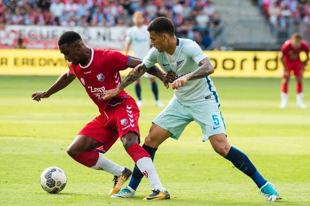 (L-R) Gyrano Kerk of FC Utrecht, Leandro Paredes of FK Zenit St Petersburg during the UEFA Europa League fourth round qualifying first leg match between FC Utrecht and FK Zenit St Petersburg at the Nieuw Galgenwaard Stadium on August 16, 2017 in Utrecht, The Netherlands FC Utrecht v FK Zenit St Petersburg UEFA Europa League 2017 2018 xVIxVIxImagesx xGerritxvanxKeulenxIVx 8488544