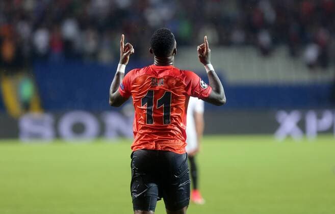 Medipol Basaksehir s Eljero Elia celebrate his goal during Medipol Basaksehir - Sevilla UEFA Champions League Play - Off 1st round game at Istanbul Fatih Terim Stadium, 16th August, 2017.  Copyright: TolgaxAdanali STA_2270