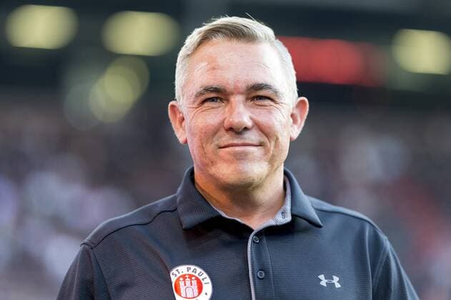 Hamburg, 7. August 2017 - Fußball, 2. Bundesliga 2017 18, FC St. Pauli - SG Dynamo Dresden: Olaf Janßen (FC St. Pauli, Trainer) 