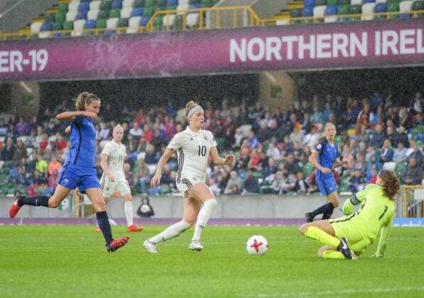 August 17th 2017, Windsor Park, Belfast, Northern Ireland; Womens Under 19s European Championship EM Europameisterschaft Semi Final; Germany Versus France; Laura Freigang of Germany closes down on the French goal xNigelxCookex  ActionPlus11917577
