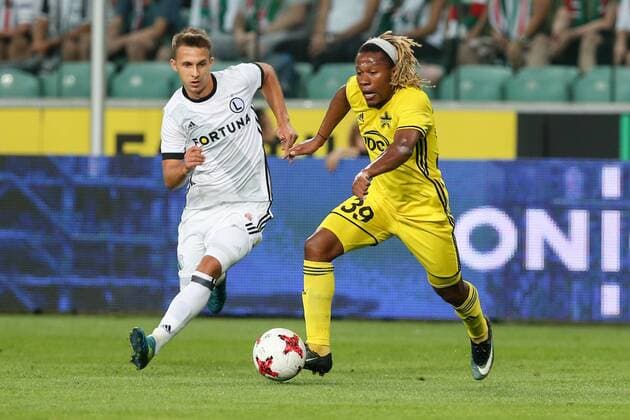 17.08.2017, Warszawa, pilka nozna, Legia Warszawa - FC Sheriff Tiraspol, play-off, Liga Europy, Dominik Nagy (Legia), Ziguy Badibanga (Sheriff), UEFA Europa League play-off, Legia Warsaw - FC Sheriff Tiraspol, football, fot. Tomasz Jastrzebowski Foto Olimpik NEWSPIX.PL --- Newspix.pl  20170817toja18
