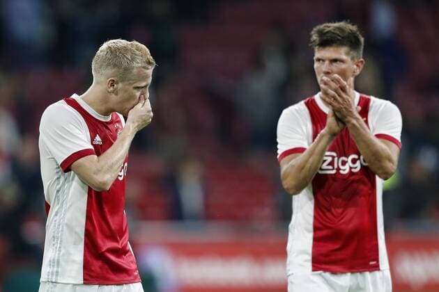 AMSTERDAM, Stadion Arena , 17-08-2017 . Voorronde Europa League seizoen 2017 2018 . Ajax - Rosenborg BK 0-1. Donny van de Beek en Klaas Jan Huntelaar balen . Ajax - Rosenborg  x1673750x