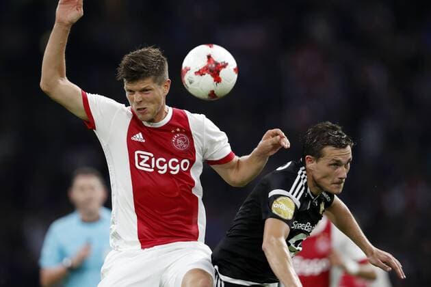 (L-R) Klaas Jan Huntelaar of Ajax, Johan Laedre Bjordal of Rosenborg BK during the UEFA Europa League fourth round qualifying first leg match between Ajax Amsterdam and RosenBorg BK at the Amsterdam Arena on August 17, 2017 in Amsterdam, The Netherlands Ajax v Rosenborg BK UEFA Europa League 2017 2018 xVIxVIxImagesx xMauricexvanxSteenxIVx 8496088