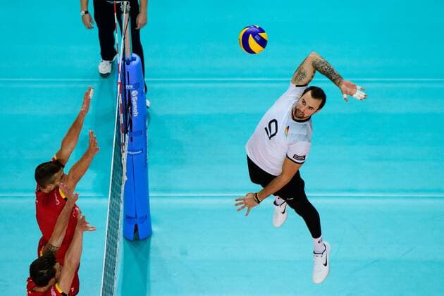 Themen der Woche - SPORT Bilder des Tages - SPORT 19.08.2017, ÖVB Arena, Bremen Volleyball, Länderspiel Laenderspiel, Deutschland vs. Belgien Block Francois Lecat ( 7 BEL) - Angriff Georg Grozer ( 9 GER)