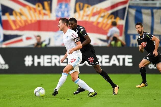 26 FLORIAN THAUVIN (om) - 07 Karl TOKO EKAMBI (sco) FOOTBALL : Marseille vs Angers - Ligue 1 Conforama - 20 08 2017 FEP Panoramic 