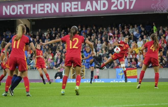 20th August 2017, Windsor Park, Belfast, Northern Ireland; Womens U19s European Championship EM Europameisterschaft Final; Spain versus France; Emelyne Laurent of France has an effort from outside the box which hits the woodwork xNigelxCookex  ActionPlus11919244
