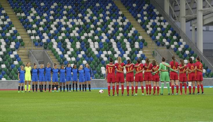 20th August 2017, Windsor Park, Belfast, Northern Ireland; Womens U19s European Championship EM Europameisterschaft Final; Spain versus France; Both teams observe a minutes silence before the game to remember those who lost their lives in the recent attacks in Barcelona xNigelxCookex  ActionPlus11919245