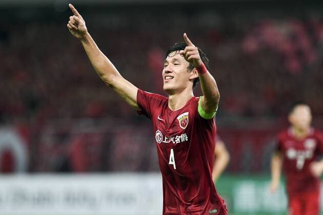 SHANGHAI, CHINA - AUGUST 22: Wang Shenchao 4 of Shanghai SIPG celebrates a point during 2017 AFC Champions League 2017 Quarterfinals 1st leg between Shanghai SIPG and Guangzhou Evergrande at Shanghai Stadium on August 22, 2017 in Shanghai, China.  Copyright: xVCGx CFP111123977595 