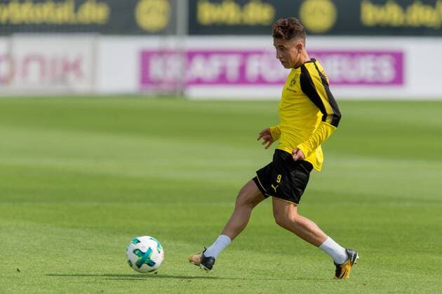 Dortmund, Germany, 2017-08-22, Training BV Borussia Dortmund, BVB, Emre Mor (BVB) in aktion ( DeFodi001