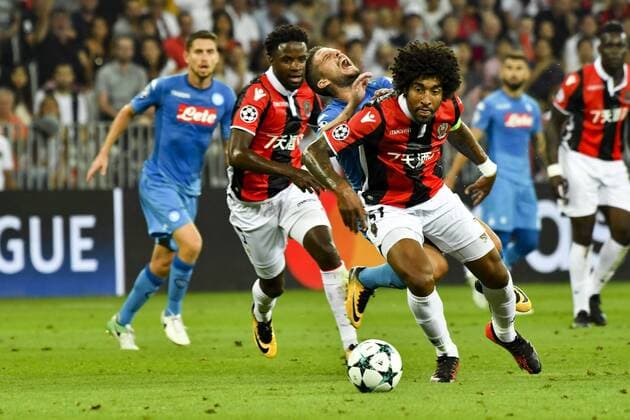 Dante Bofim (OGC Nice) - Dries Mertens (Naples) FOOTBALL : Nice vs Naples - Ligue des Champions - Barrage Match Retour - Nice - 22 08 2017 NorbertScanella Panoramic 