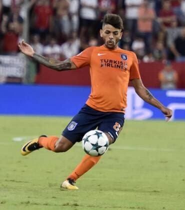 Junior Caicara of Istanbul Basaksehir in action during the UEFA Champions League playoff, second leg soccer match between Sevilla FC and Istanbul Basaksehir at Ramon Sanchez Pizjuan stadium in Seville, southern Spain, 22 August 2017. SEVILLA VS. BASAKSEHIR !ACHTUNG: NUR REDAKTIONELLE NUTZUNG!  Copyright: xRaulxCarox GRA303 20170822-636390421581602702