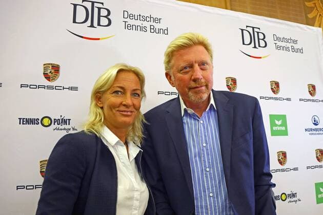 Boris Becker (Head of Men s Tennis) kommt zur Pressekonferenz, daneben Barbara Rittner (Head of Women s Tennis) - 23.08.2017: DTB stellt Boris Becker als Head of men s Tennis vor, Plenarsaal Römer