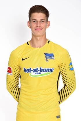 Fussball Berlin 05.07.2017 1. Bundesliga DFL GER Saison 2017 2018 Hertha BSC Berlin Porträttermin 2017 2018 Dennis Smarsch Hertha BSC Portrait
