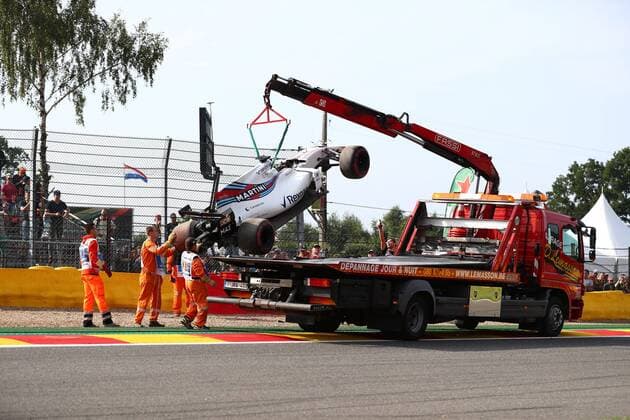 Der beschaedigte Williams von Felipe Massa (Williams Martini Racing) wird abgeschleppt, Grosser Preis von Belgien 2017, Rennen, Motorsport, Formel 1, 25.08.2017, Spa Franchorchamps Copyright: xEibner-Pressefoto AlexanderxNeisx EP_ANS