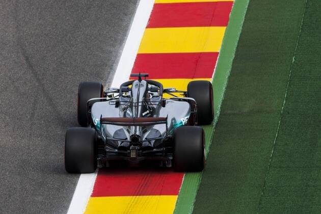 August 25, 2017 - Spa, Belgium - 44 HAMILTON Lewis from Great Britain of team Mercedes GP using the Halo during the Formula One Belgian Grand Prix at Circuit de Spa-Francorchamps on August 25, 2017 in Spa, Belgium. F1 Grand Prix of Belgium - Practice  - ZUMAn230 20170825_zaa_n230_082 Copyright: xXavierxBonillax