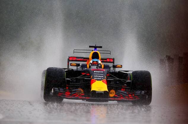 Bilder des Tages - SPORT Motorsports: FIA Formula One World Championship WM Weltmeisterschaft 2017, Grand Prix of Belgium, 3 Daniel Ricciardo (AUS, Red Bull Racing), Spa-Francorchamps Belgium xHOCHxZWEIx