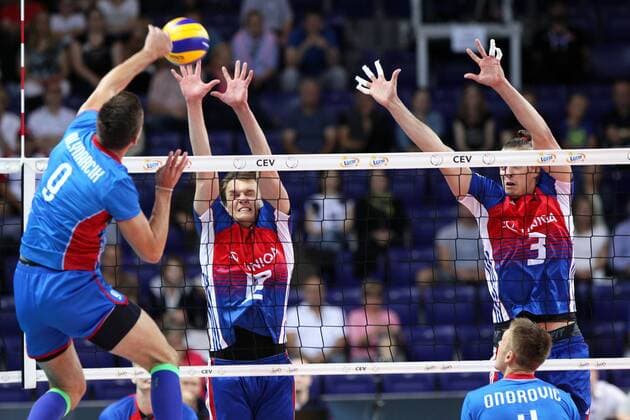 SZCZECIN, AZOTY ARENA 25.08.2017 CEV MISTRZOSTWA EUROPY W PILCE SIATKOWEJ MEZCZYZN LOTTO EUROVOLLEY POLAND 2017 SLOWACJA - CZECHY CEV MENS VOLLEYBALL European Championship EM Europameisterschaft LOTTO EUROVOLLEY POLAND 2017 SLOWACJA - CZECHY NZ PETER MLYNARCIK, JAKUB JANOUCH, MAREK BEER FOT. KRZYSZTOF CICHOMSKI NEWSPIX.PL --- Newspix.pl  170825KCI090