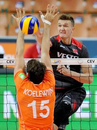 2017.08.25 Katowice Siatkowka mezczyzn Lotto Mistrzostwa Europy 2017 Lotto Eurovolley 2017 - Holandia - Turcja N z MATIC Mert, KOELEWIJN Thomas Foto Rafal Rusek PressFocus NEWSPIX.PL 2017.08.25 Katowice European Men s Volleyball Championships 2017 Netherlands - Turkey MATIC Mert, KOELEWIJN Thomas Credit: Rafal Rusek PressFocus --- Newspix.pl  20170825PF_RR056