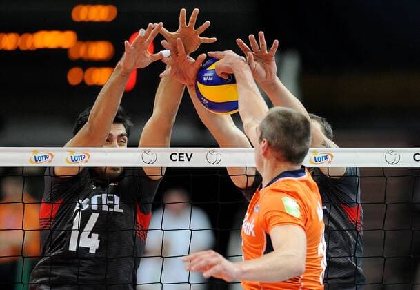 2017.08.25 Katowice Siatkowka mezczyzn Lotto Mistrzostwa Europy 2017 Lotto Eurovolley 2017 - Holandia - Turcja N z GUNES Faik Samed, MATIC Mert Foto Rafal Rusek PressFocus NEWSPIX.PL 2017.08.25 Katowice European Men s Volleyball Championships 2017 Netherlands - Turkey GUNES Faik Samed, MATIC Mert Credit: Rafal Rusek PressFocus --- Newspix.pl  20170825PF_RR115