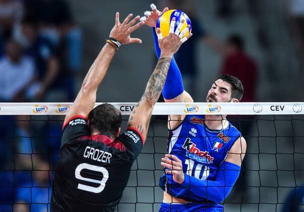 2017.08.25 Szczecin Siatkowka mezczyzn Lotto Mistrzostwa Europy 2017 Niemcy - Wlochy N z Gyorgy Grozer of Germany and Filippo Lanza of Italy Foto Lukasz Laskowski PressFocus NEWSPIX.PL 2017.08.25 Szczecin European Men s Volleyball Championships 2017 Germany vs. Italy Gyorgy Grozer of Germany and Filippo Lanza of Italy Credit: Lukasz Laskowski PressFocus NEWSPIX.PL --- Newspix.pl  20170825_LUK_189