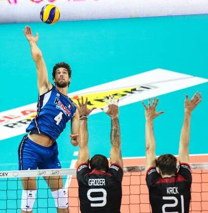 Volleyball EM, Deutschland - Italien 25.08.2017, Szczecin , Wlochy - Niemcy , CEV Mistrzostwa Europy w Pilce Siatkowej mezczyzn Lotto Eurovolley Poland 2017 , Volleyball European Championships Poland 2017 , Germany - Italy , N Z Luca Vettori (ITA), Gyorgy Grozer (GER), Tobias Krick (GER) , FOT. Adam Jastrzebowski newspix.pl --- Newspix.pl 20170825_awj_400