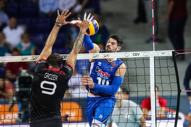 Volleyball EM, Deutschland - Italien August 25, 2017 - Szczecin, Poland - Filippo Lanza (ITA), Gyorgy Grozer (GER) during Volleyball European Championships match between Italy and Germany on 25 August 2017 in Szczecin, Poland. Germany v Italy - Volleyball European Championships  - ZUMAn230 20170825_zaa_n230_377 Copyright: xFotoxOlimpikx