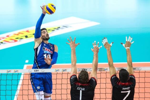 Volleyball EM, Deutschland - Italien August 25, 2017 - Szczecin, Poland - Filippo Lanza (ITA), Christian Fromm (GER), Michael Andrei (GER) during Volleyball European Championships match between Italy and Germany on 25 August 2017 in Szczecin, Poland. Germany v Italy - Volleyball European Championships  - ZUMAn230 20170825_zaa_n230_378 Copyright: xFotoxOlimpikx