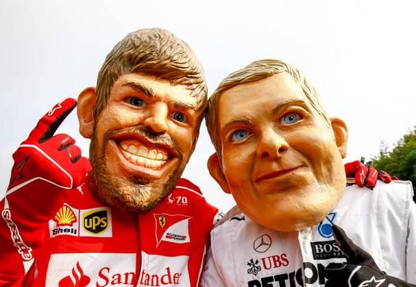 Bilder des Tages - SPORT Motorsports: FIA Formula One World Championship WM Weltmeisterschaft 2017, Grand Prix of Belgium, Fans of Vettel and Bottas Spa-Francorchamps Belgium xHOCHxZWEIx