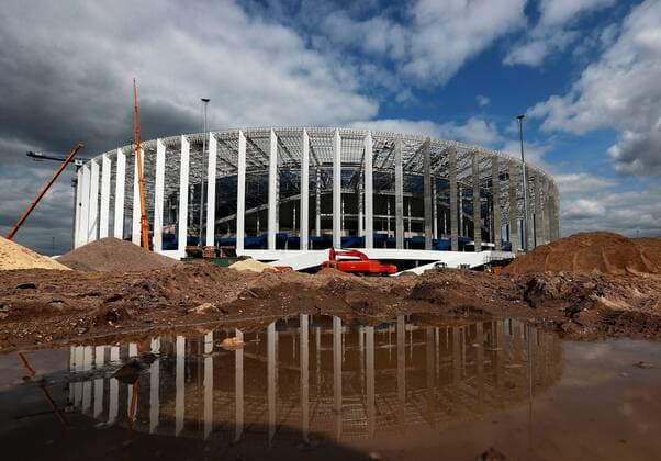 NIZHNY NOVGOROD, RUSSIA - AUGUST 26, 2017: A view of the construction site of Nizhny Novgorod Stadium, a venue for 2018 FIFA World Cup WM Weltmeisterschaft Fussball matches. Sergei Fadeichev TASS  TS05CF1E