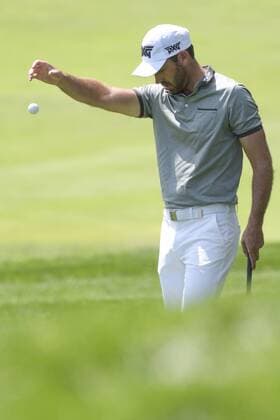 August 26, 2017 - Old Westbury, New York, U.S - Charles Schwartzel takes relief on the 8th green during the third round of The Northern Trust at Glen Oaks Club in Old Westbury, NY. GOLF 2017 - The Northern Trust - Third Round - ZUMAc119 20170826_zaf_c119_005 Copyright: xBrianxCianciox
