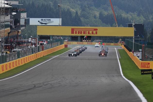 27th August 2017, Circuit de Spa-Francorchamps, Belgium; Belgium Grand Prix, Race Day; Lewis Hamilton - Mercedes AMG Petronas F1 W08 EQ Energy+ leads the race start at Spa xOctanex  ActionPlus11922304