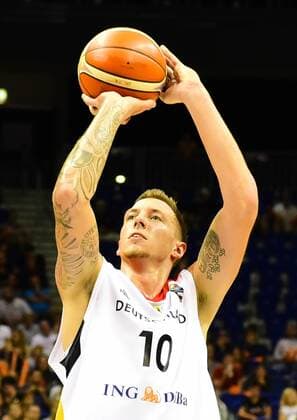 Basketball Länderspiel:Deutschland vs. Frankreich am 27.08.2017, Mercedes Benz Arena,Berlin Daniel Theis von Deutschland während des Länderspiels zwischen Deutschland und Frankreich am 27.08.2017 in der Mercedes Benz Arena Berlin, Deutschland. xDLx