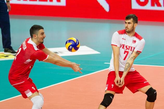 KATOWICE 27.08.2017 SIATKOWKA CEV MISTRZOSTWA EUROPY W PILCE SIATKOWEJ MEZCZYZN LOTTO EUROVOLLEY POLAND 2017 CEV VOLLEYBALL European Championship EM Europameisterschaft MEN BELGIUM - TURKEY BELGIA - TURCJA NZ. IZZET UNVER (TUR) GOKHAN GOKGOZ (TUR) FOT. MICHAL CHWIEDUK FOKUSMEDIA.COM.PL NEWSPIX.PL --- Newspix.pl  170827CHW082