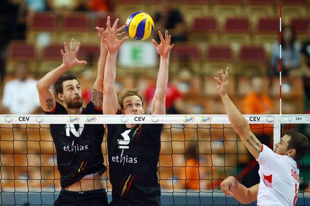 Katowice , Hala Spodek 27.08.2017 siatkowka Mistrzostwa Europy CEV 2017 Faza grupowa , Grupa D Turcja - Belgia NZ Simon Van De Voorde ( BEL ) Sam Deroo ( BEL ) Burutay Subasi ( TUR ) FOT Michal Nowak Newspix.pl Katowice , Spodek s Hall 27.08.2017 sport volleyball 2017 CEV Volleyball European Championship EM Europameisterschaft - Men Preliminary Round Pool D Turkey - Belgium photo by Michal Nowak Newspix.pl --- Newspix.pl  170827MIN022
