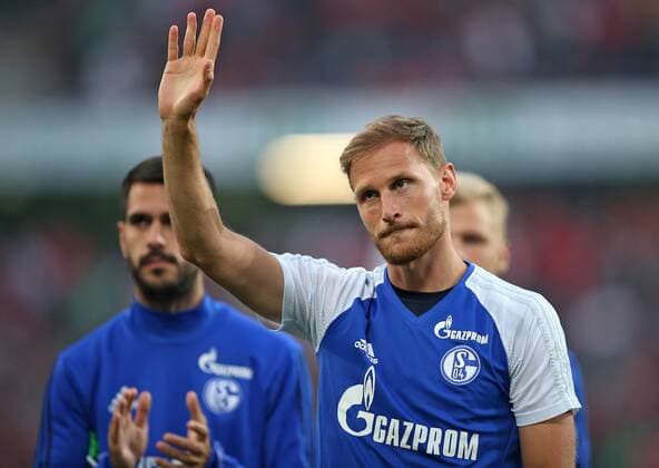 27.08.2017, Fussball 1. Bundesliga 2017 2018, 2. Spieltag, Hannover 96 - FC Schalke 04, in der HDI-Arena Hannover. Benedikt Höwedes (Schalke) 