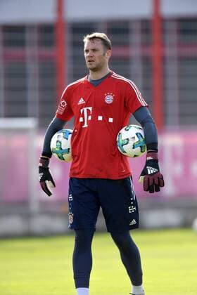 28.08.2017, Fussball 1.Liga 2017 2018, FC Bayern München Training an der Säbener Strasse in München, Torwart Manuel Neuer (FC Bayern München). 