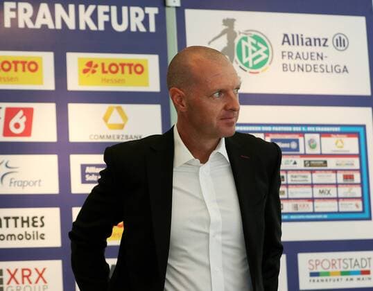 30.8.2017 Frankfurt am Main, Allianz Frauen-Bundesliga Saison 2017 2018 FFC Frankfurt Saisoneröffnungspressekonferenz Cheftrainer Matt Ross (FFC Frankfurt))