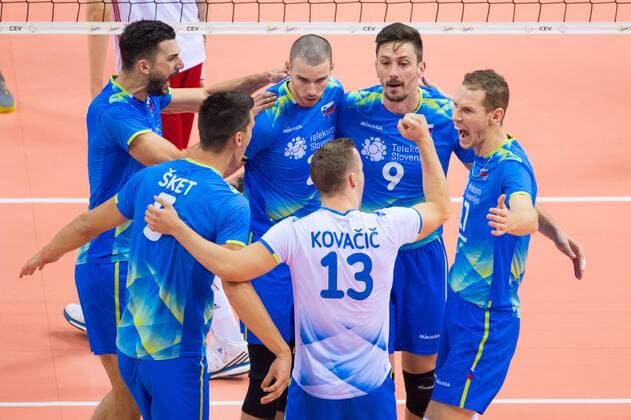 2017.08.30 Krakow Siatkowka mezczyzn Lotto Mistrzostwa Europy 2017 Polska - Slowenia N z Slovenian team celebrates a point Foto Lukasz Laskowski PressFocus 2017.08.30 Szczecin European Men s Volleyball Championships 2017 Poland vs. Slovenia Slovenian team celebrates a point Credit: Lukasz Laskowski PressFocus NEWSPIX.PL --- Newspix.pl  20170830_LUK_113
