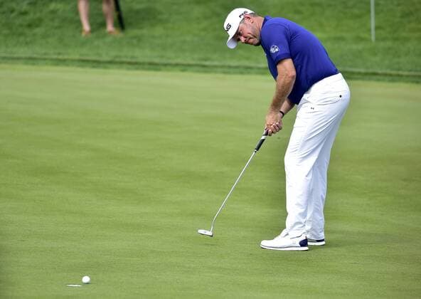 UK s golf player Lee Westwood plays his ball during the Czech Masters European Tour tournament in Vysoky Ujezd near Prague, Czech Republic, August 31, 2017. (CTKxPhoto RomanxVondrous) CTKPhotoP201708310965101  vnd 16