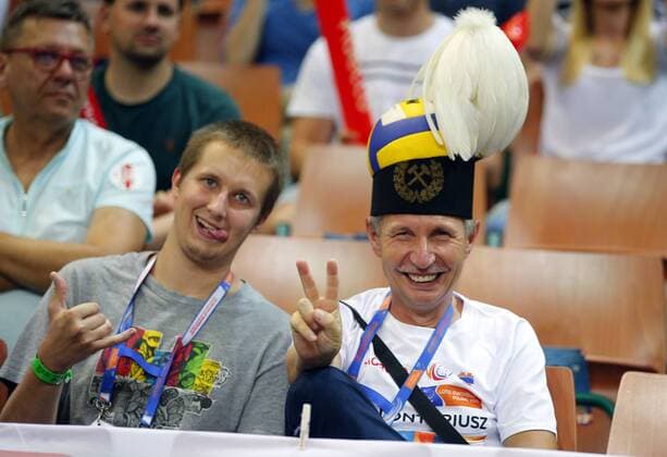 KATOWICE HALA SPODEK 31.08.2017 LOTTO EUROVOLLEY 2017 MECZ MISTRZOSTW EUROPY 2017 SIATKOWKA 1 4 FINALU NIEMCY (czarne) - CZECHY (bialo-niebieskie) NZ kibice . FOT TOMASZ WANTULA NEWSPIX.PL KATOWICE SPODEK 31.08.2017 VOLEYYBALL MEN S CHAMPIONSCHIP LOTTO EUROVOLLEY POLAND 2017 QUARTERFINAL GERMANY - CZECH REPUBLIC TOMASZ WANTULA NEWSPIX.PL --- Newspix.pl  170831WAN088