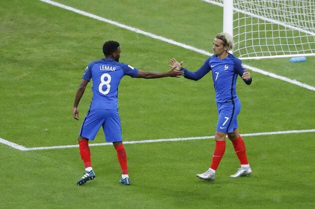 Antoine GRIEZMANN (FRA) inscrit le premier but de la rencontre contre Jasper CILLESSEN, joe avec Thomas LEMAR (FRA) FOOTBALL : France vs Pays Bas - Match qualificatif FIFA Coupe du Monde 2018 - 31 08 2017 StephaneAllaman Panoramic 
