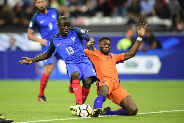 NGolo Kante (France) vs Timothy Fosu Mensah (PaysBas) FOOTBALL : France vs Pays Bas - Paris - 31 08 2017 JBAutissier Panoramic 