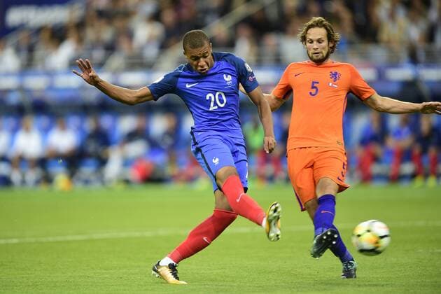 but de Kylian Mbappe (France) FOOTBALL : France vs Pays Bas - Paris - 31 08 2017 JBAutissier Panoramic 