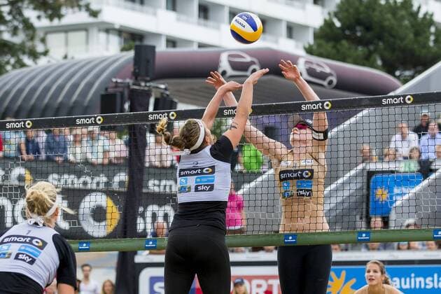 Julia Sude und Isabel Schneider Laboureur Sude vs Bieneck Schneider, Deutsche smart Beach-Volleyball Meisterschaften 2017, 01.09.17 Timmendorfer Strand Schleswig-Holstein Germany Copyright: xAgentur54Gradx xChristianxSchaffrathx